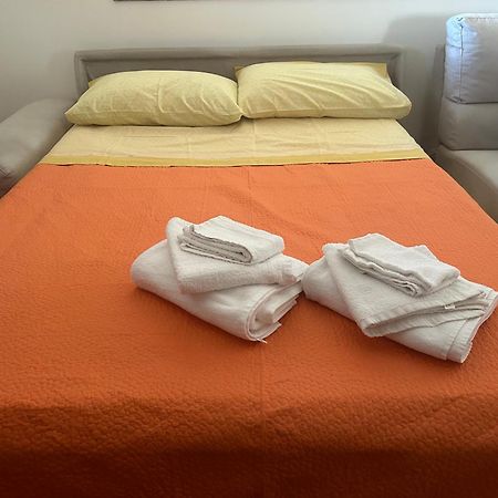 Ndiscialamu Casa Vacanze Palmi Esterno foto
