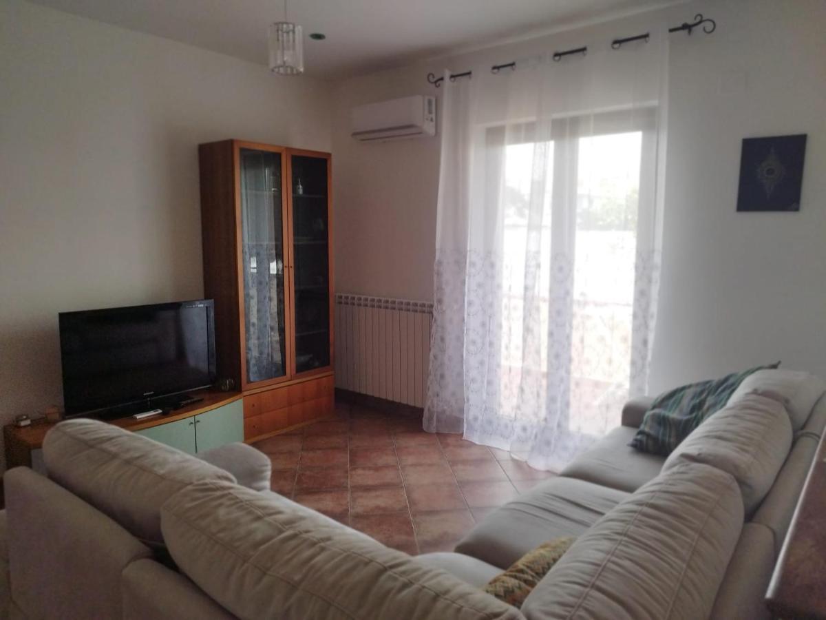 Ndiscialamu Casa Vacanze Palmi Esterno foto